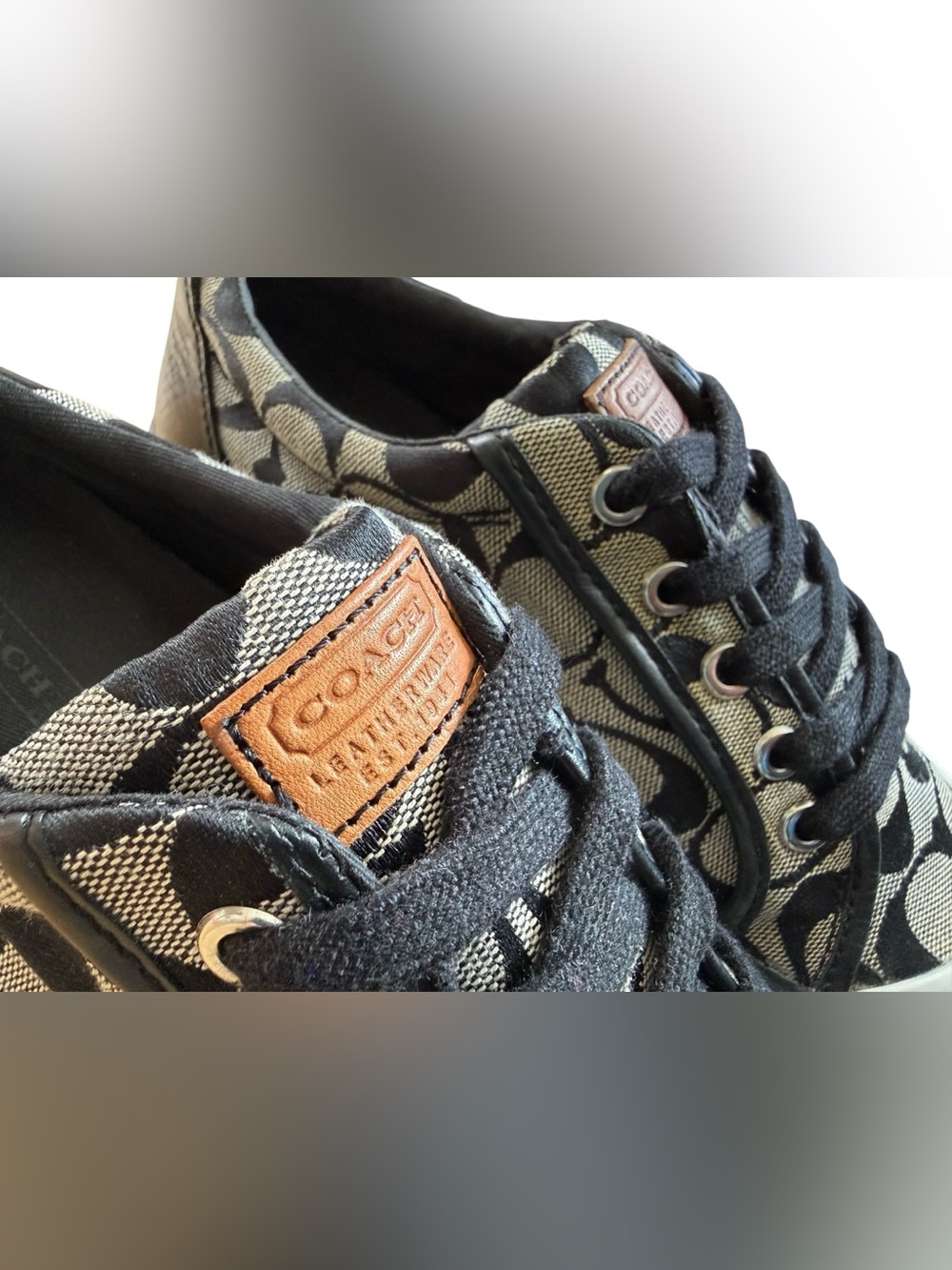 Coach Barrett Signature C Canvas Sneakers Black Gray Womens Size 8.5 - Picture 4 of 16